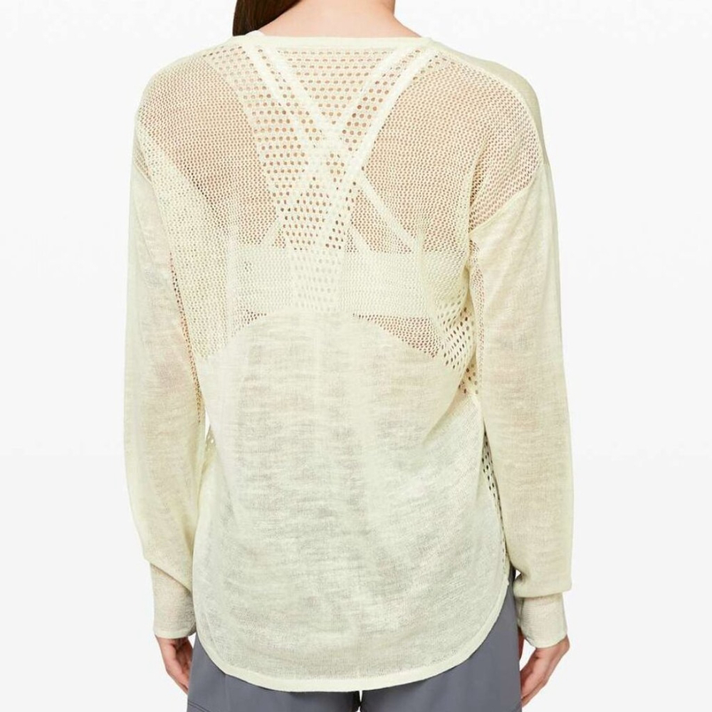 Lululemon Still Movement Sweater *Linen Size 8